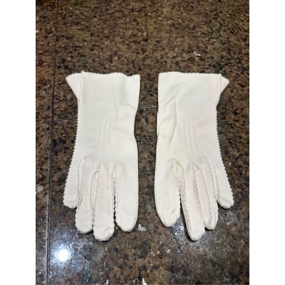 Vintage gloves - Picture 1 of 5